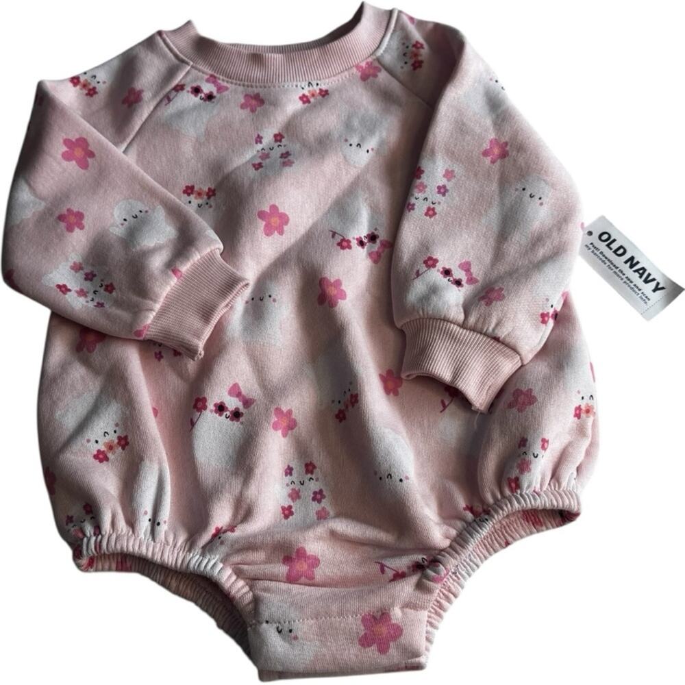 Old Navy Baby Long Sleeve Snap Closure Onesie Sz 6-12 M